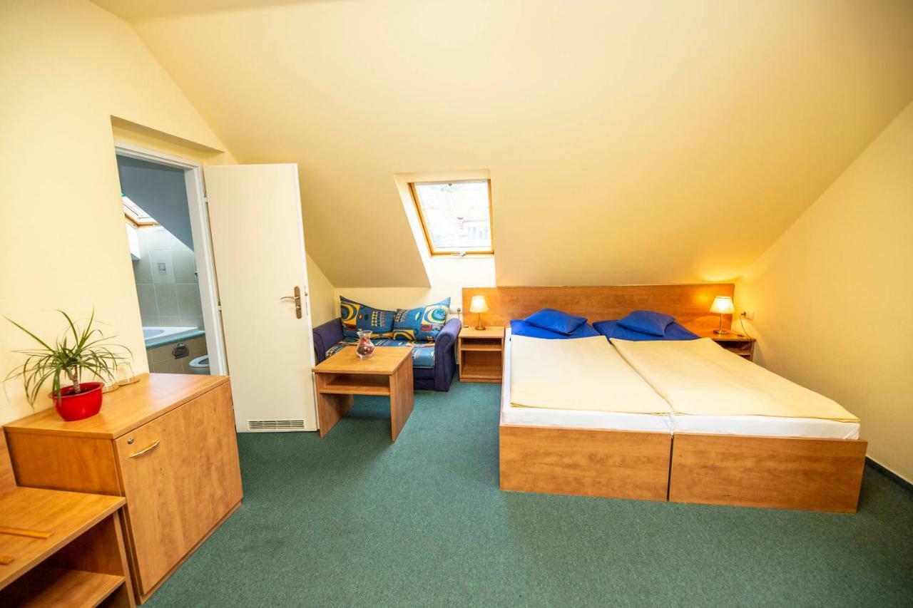 Pension Ka.Pr Hluboká nad Vltavou Extérieur photo